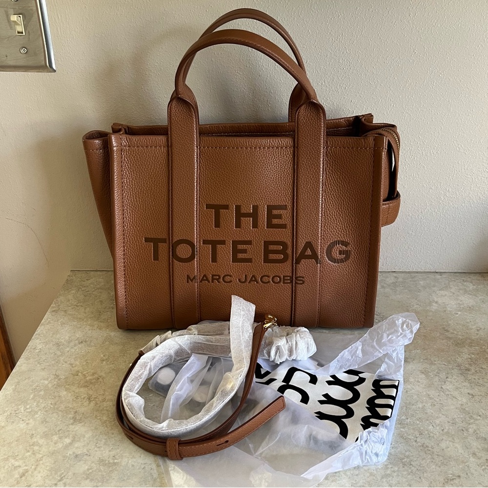 Marc Jacobs Medium Tote Bag Leather